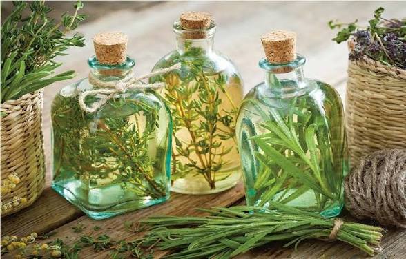 عرقیجات گیاهی 